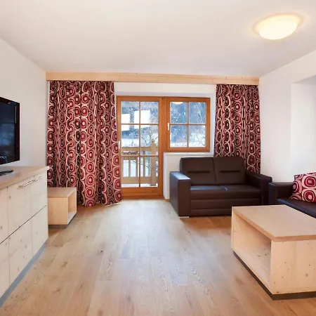 Appartement In Wald In Pinzgau With Balcony And View